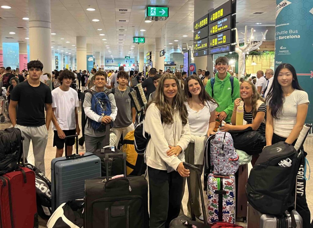 Group of atlas tennis players at the Barcelona airport